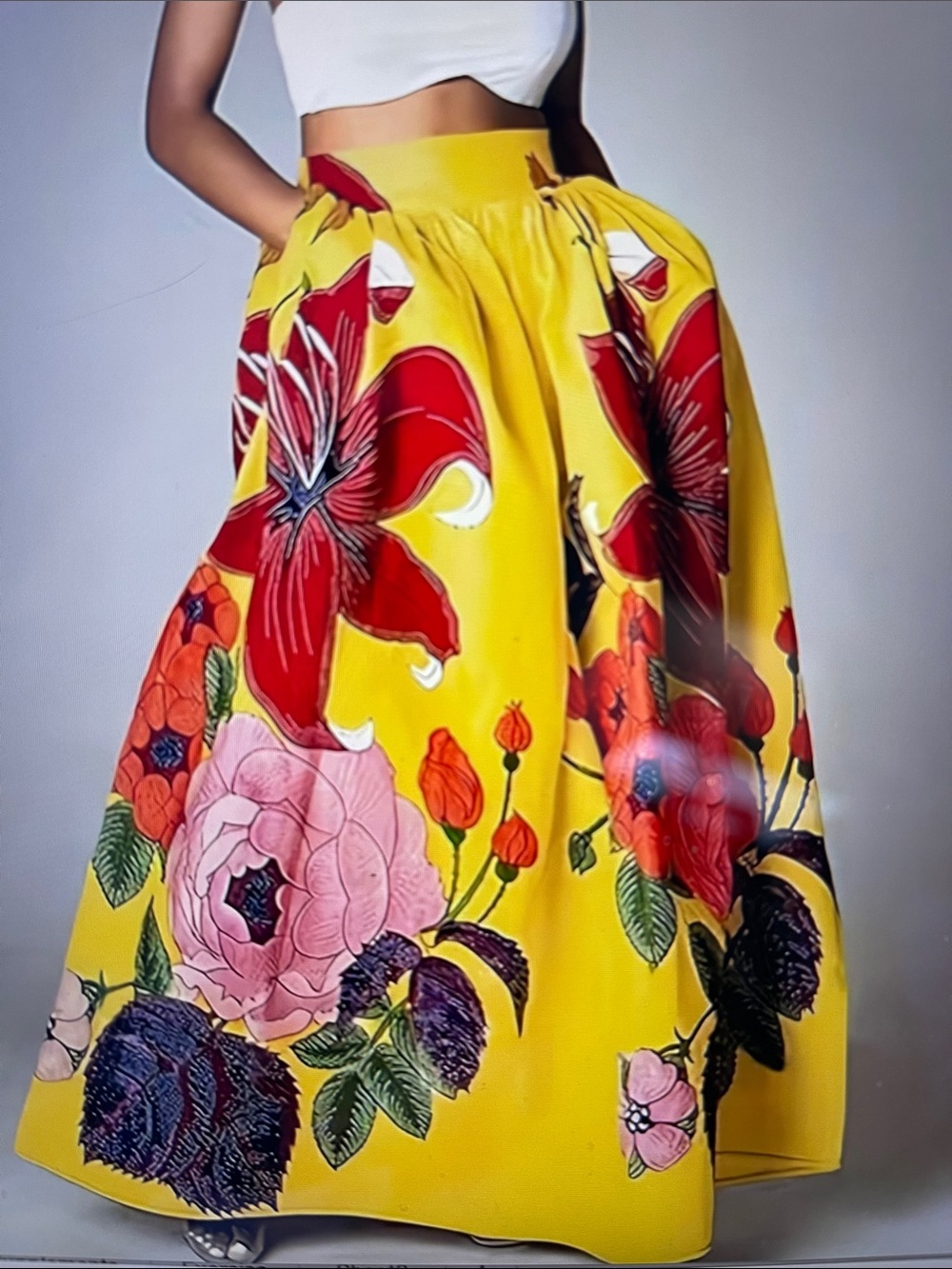 NWOT Vibrant Floral Full Skirt with Pockets